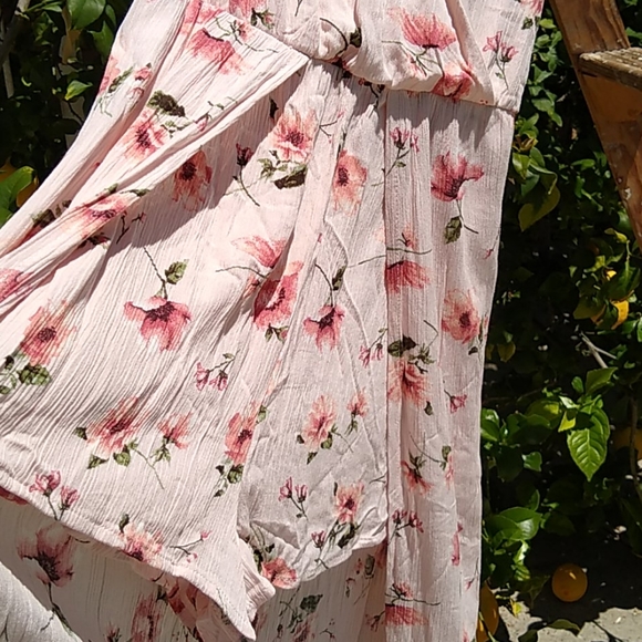 Forever 21 Hi-lo Romper Light Pink Floral/ Small - Picture 4 of 6